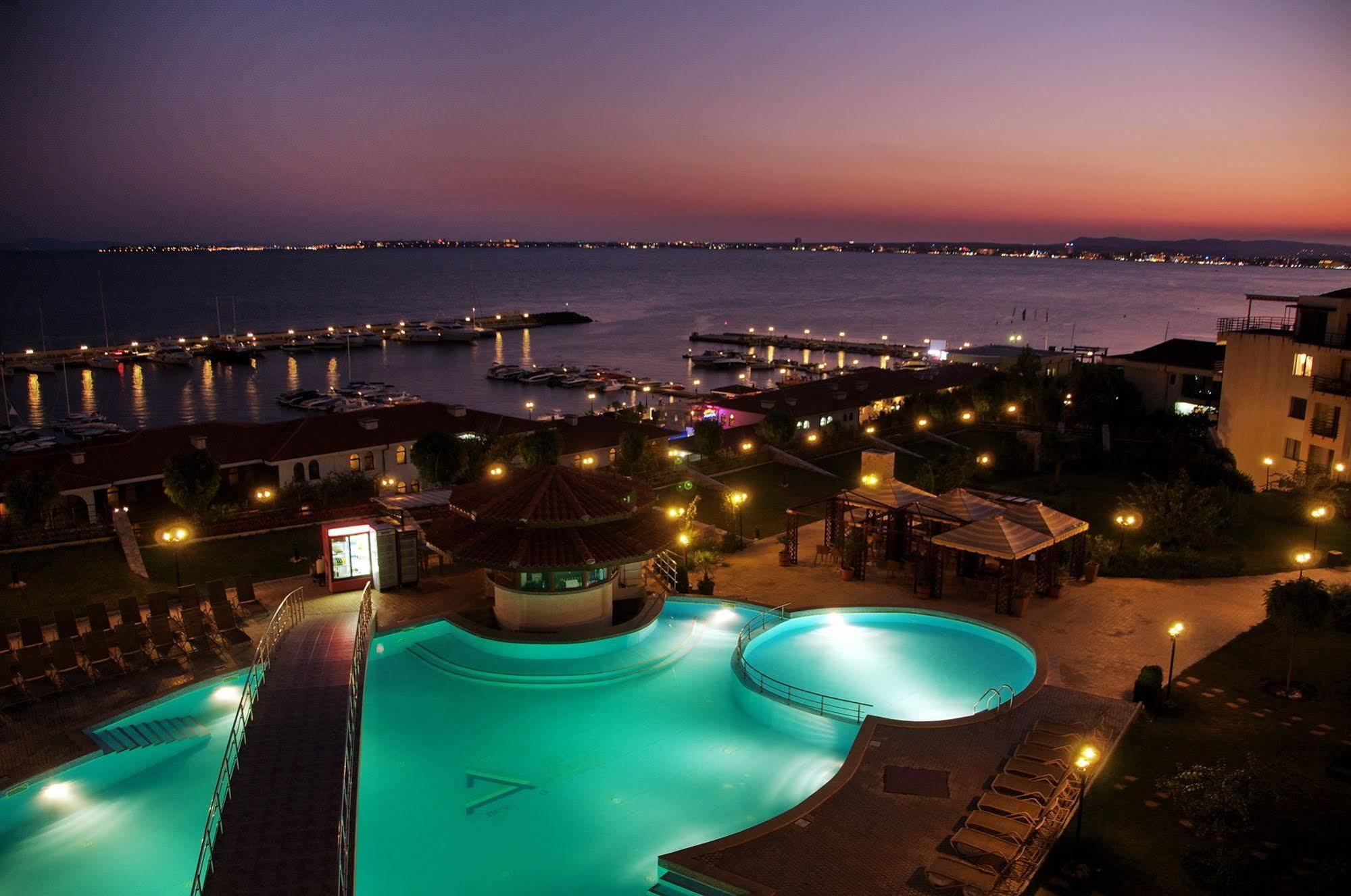 Diamond Apartments Sveti Vlas Exterior foto