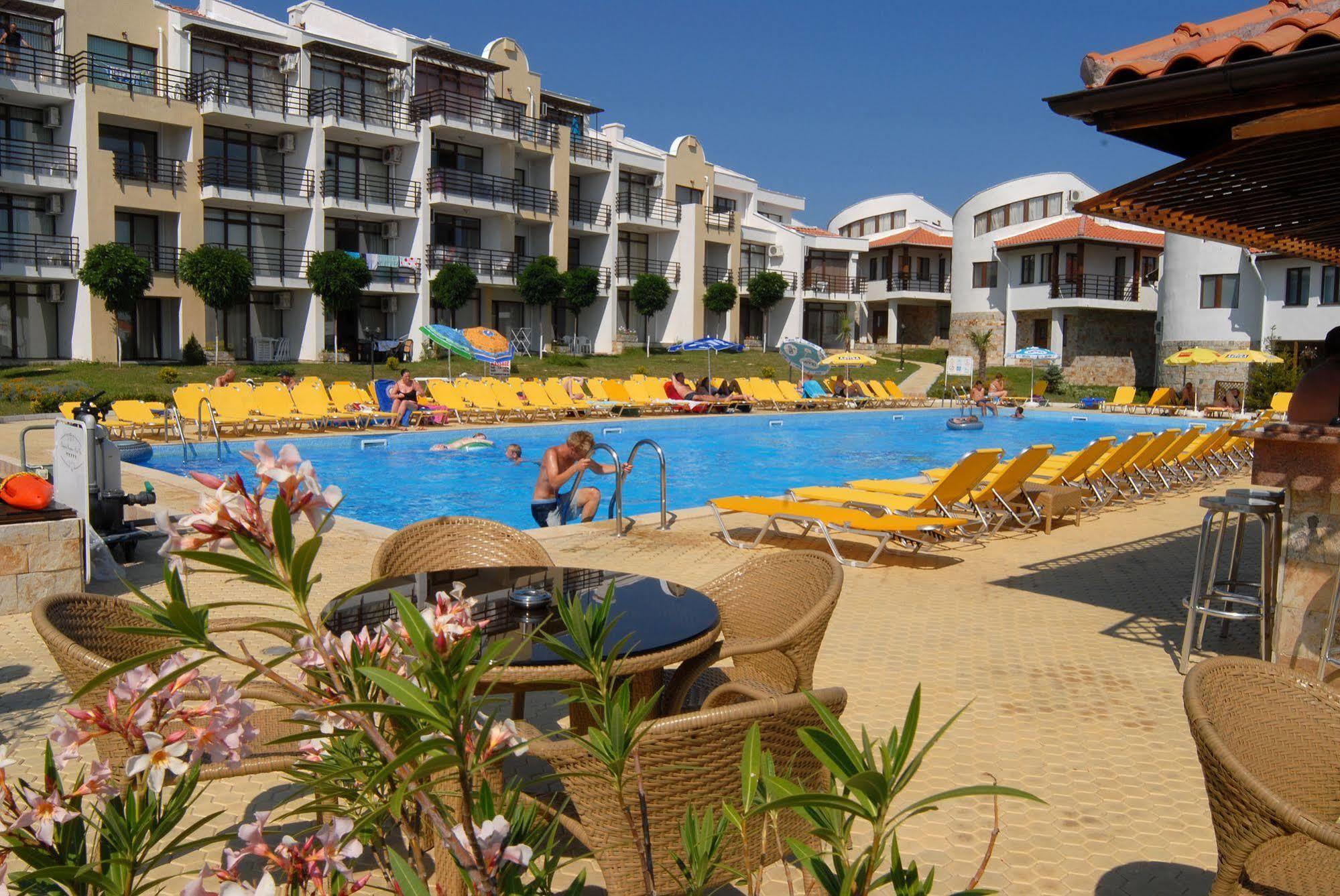 Diamond Apartments Sveti Vlas Exterior foto