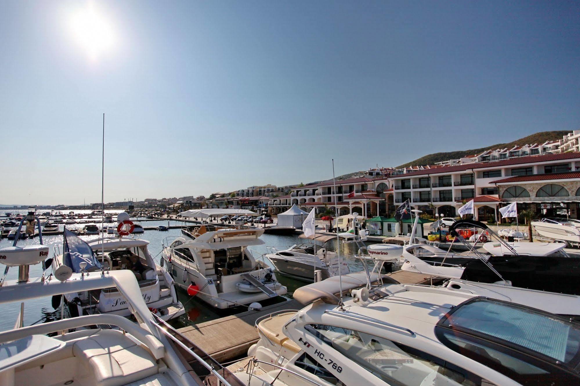 Diamond Apartments Sveti Vlas Exterior foto