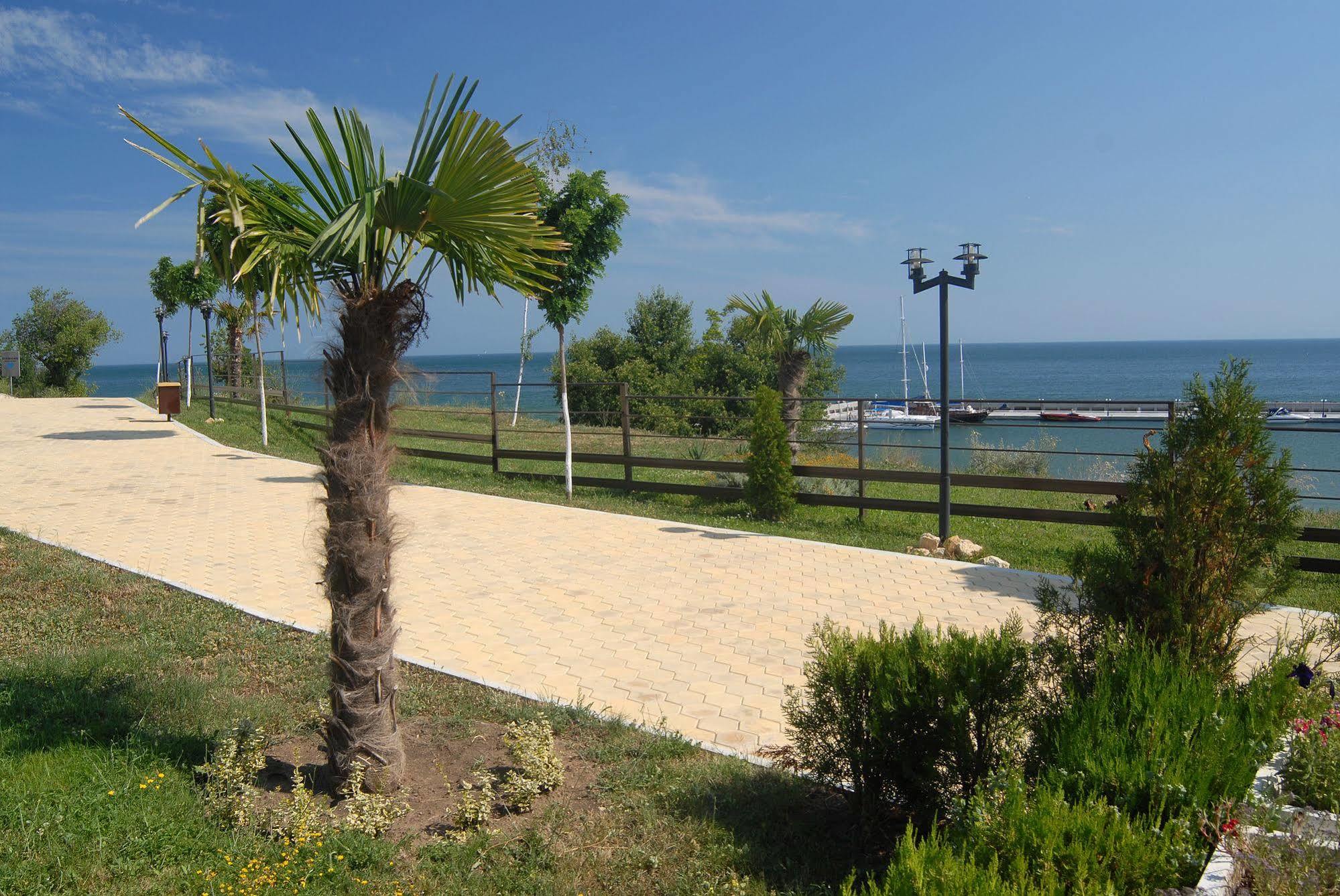 Diamond Apartments Sveti Vlas Exterior foto